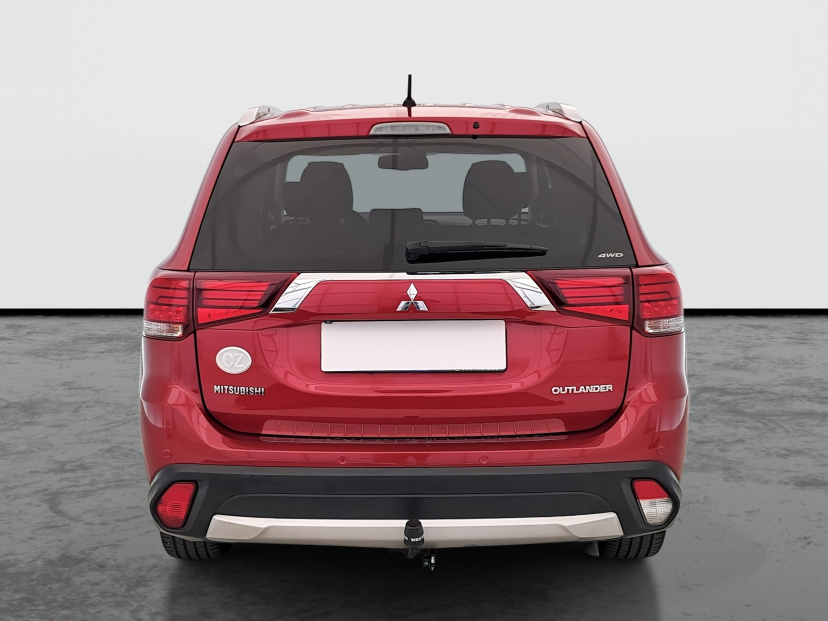 Mitsubishi Outlander, 2016