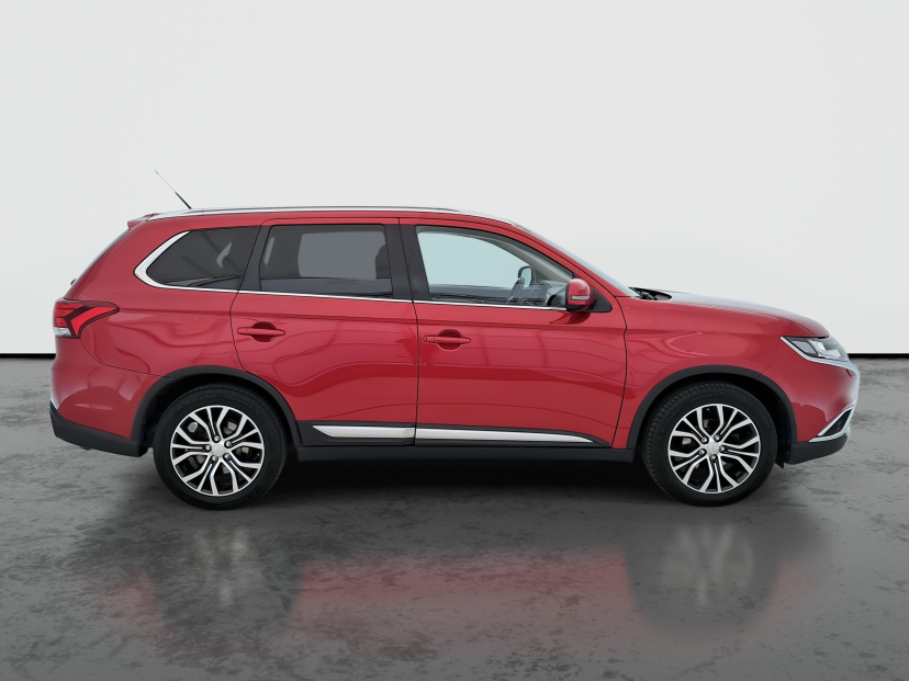 Mitsubishi Outlander, 2016