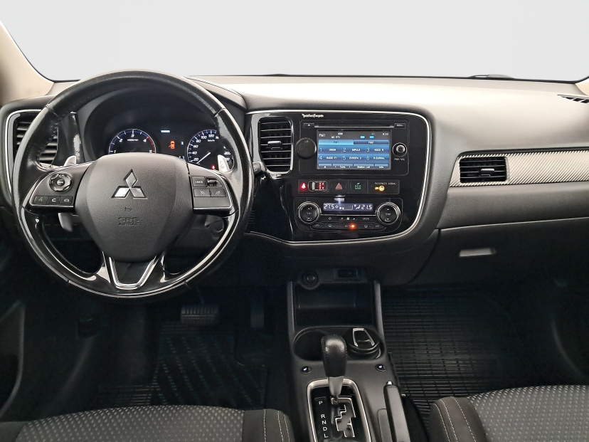 Mitsubishi Outlander, 2016
