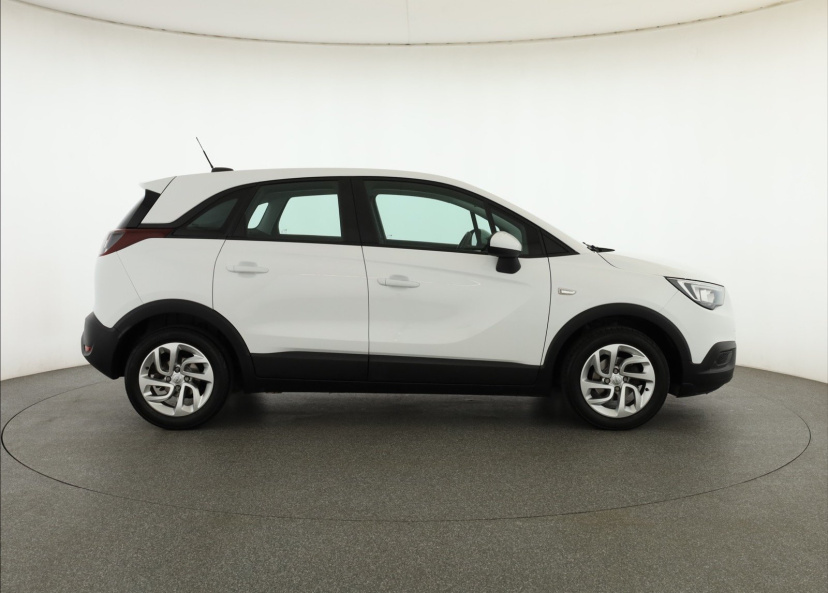 Opel Crossland, 2021