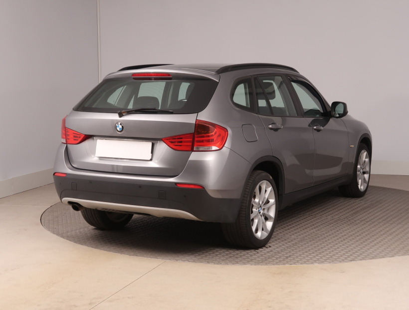 BMW X1, 2011