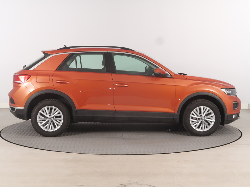 Volkswagen T-Roc, 2020