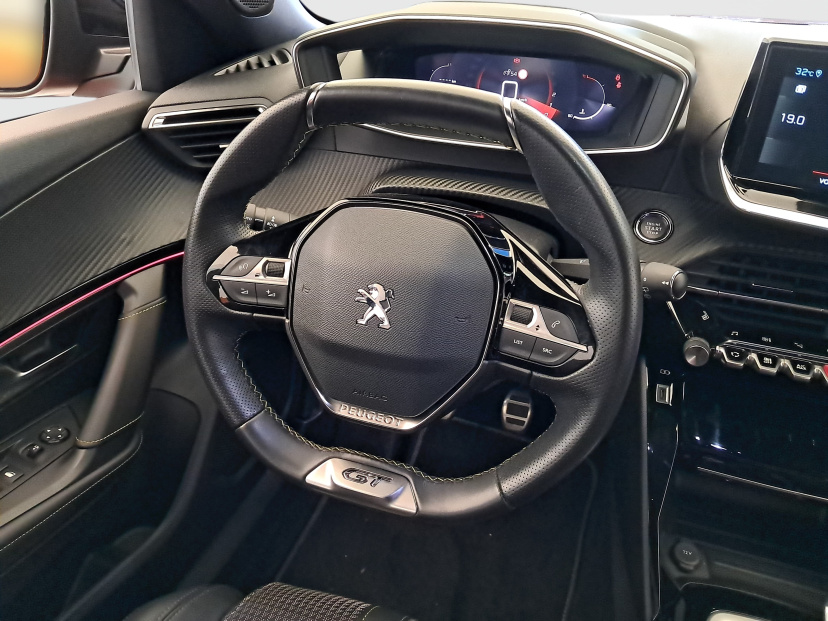 Peugeot 2008, 2021