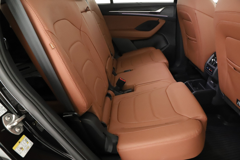 Volkswagen Passat, 2016