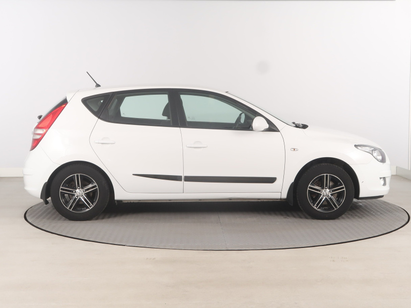 Hyundai i30, 2009