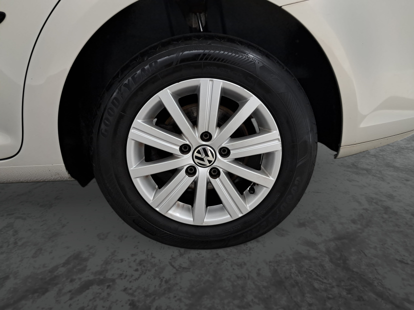 Volkswagen Touran, 2012
