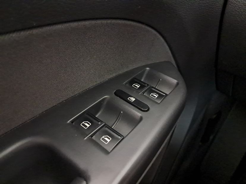 Volkswagen Touran, 2012