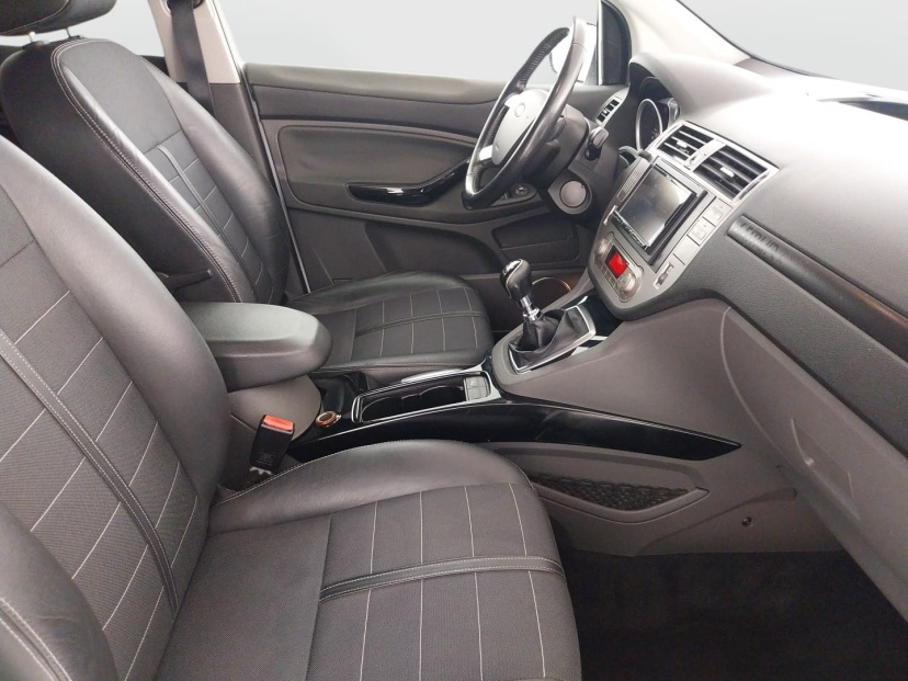 Ford Kuga, 2012
