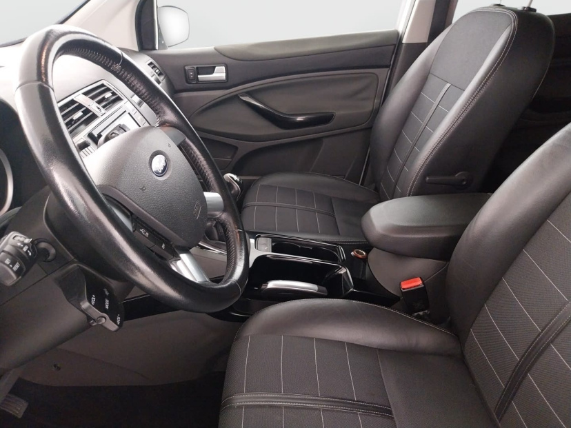 Ford Kuga, 2012