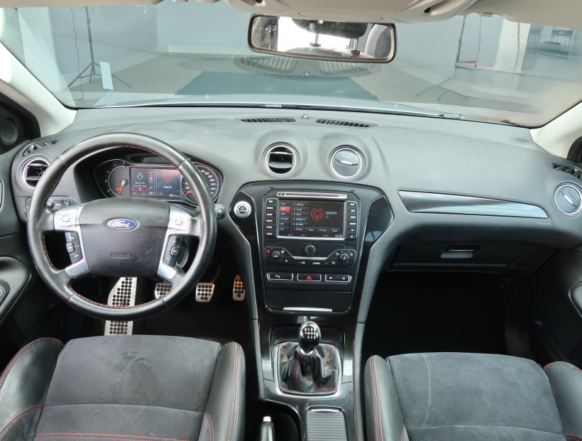 Ford Mondeo, 2013