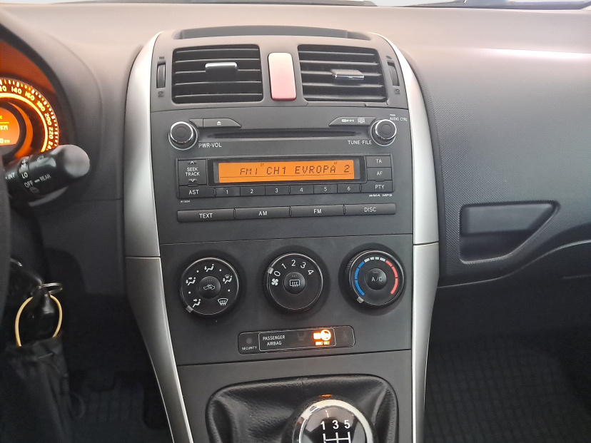Toyota Auris, 2008