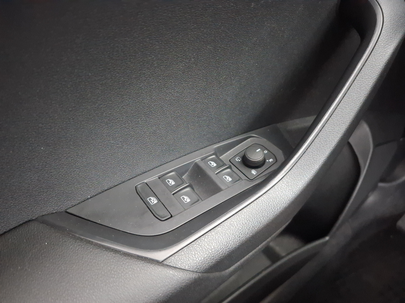 Škoda Karoq - 2023