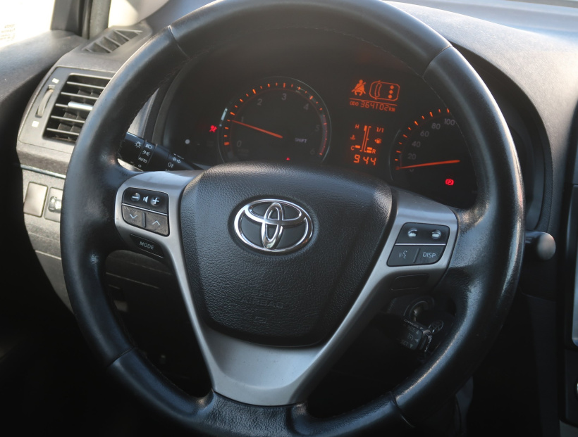 Toyota Avensis, 2009