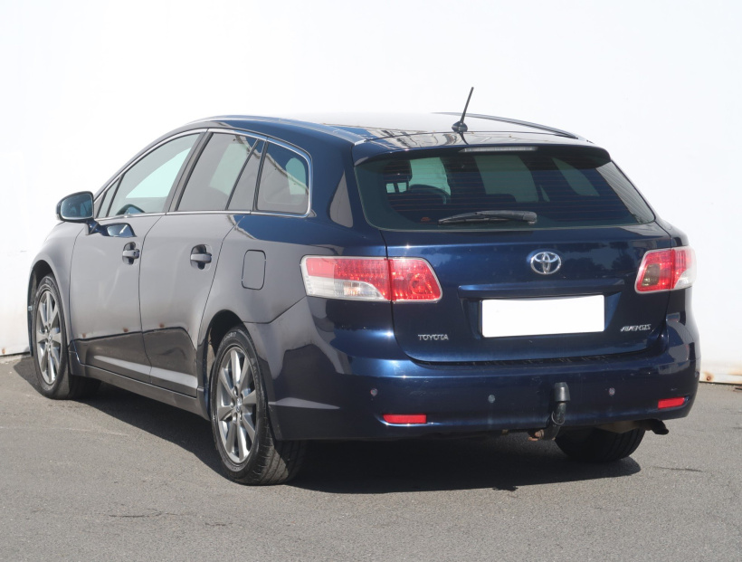 Toyota Avensis, 2009