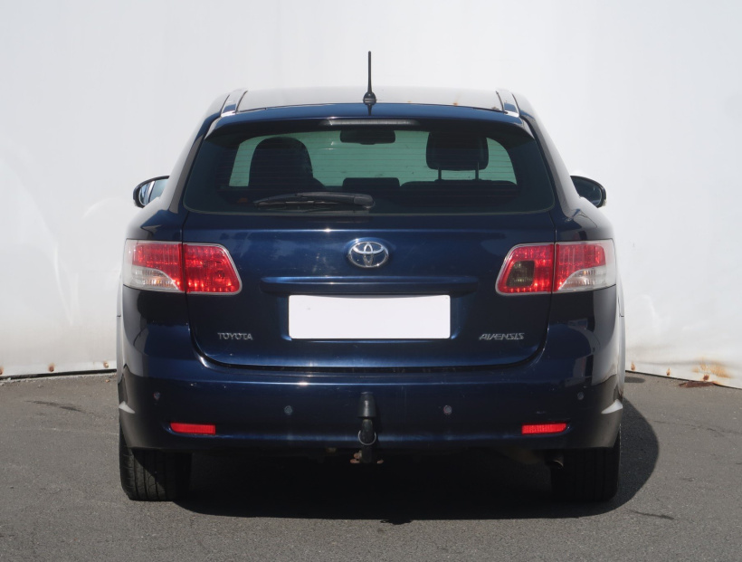 Toyota Avensis, 2009