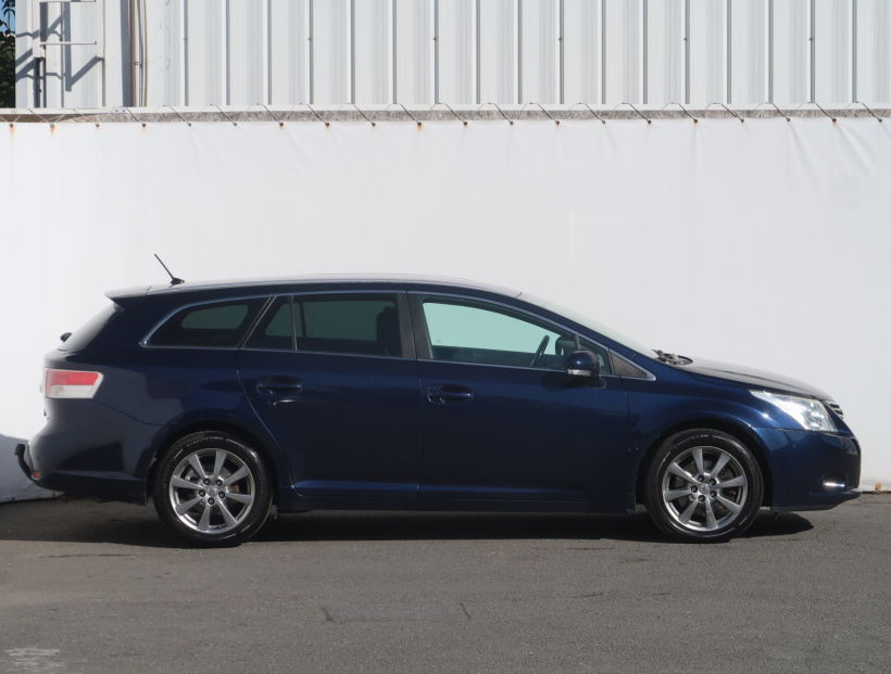 Toyota Avensis, 2009