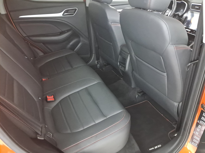 MG ZS SUV, 2022