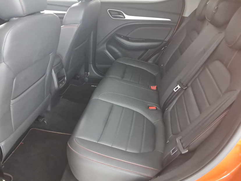 MG ZS SUV, 2022