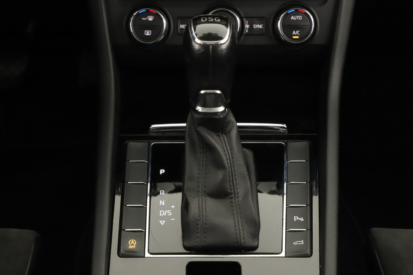 Škoda Superb, 2015