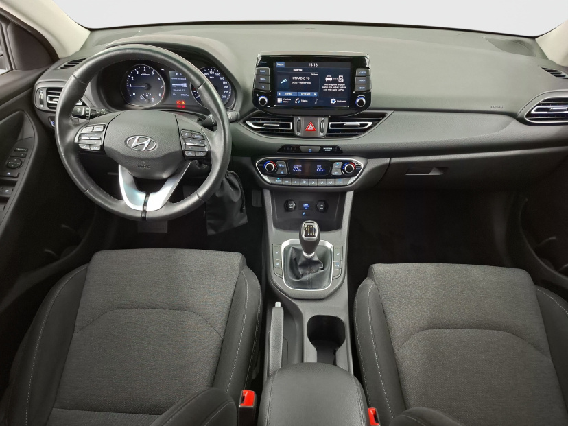 Hyundai i30, 2022