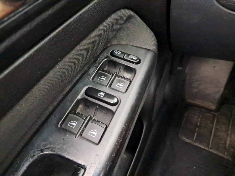 Volkswagen Golf, 2003