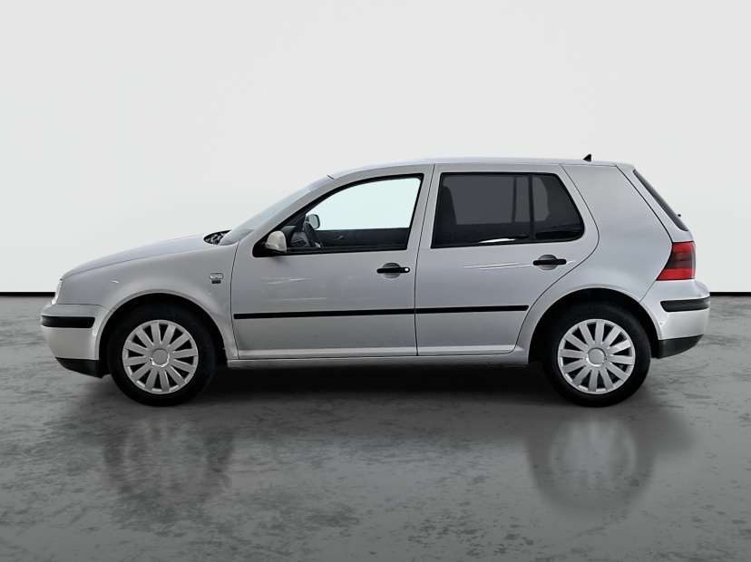 Volkswagen Golf, 2003