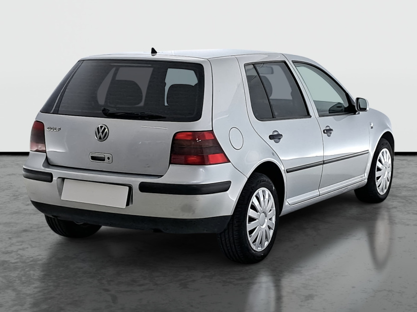 Volkswagen Golf, 2003