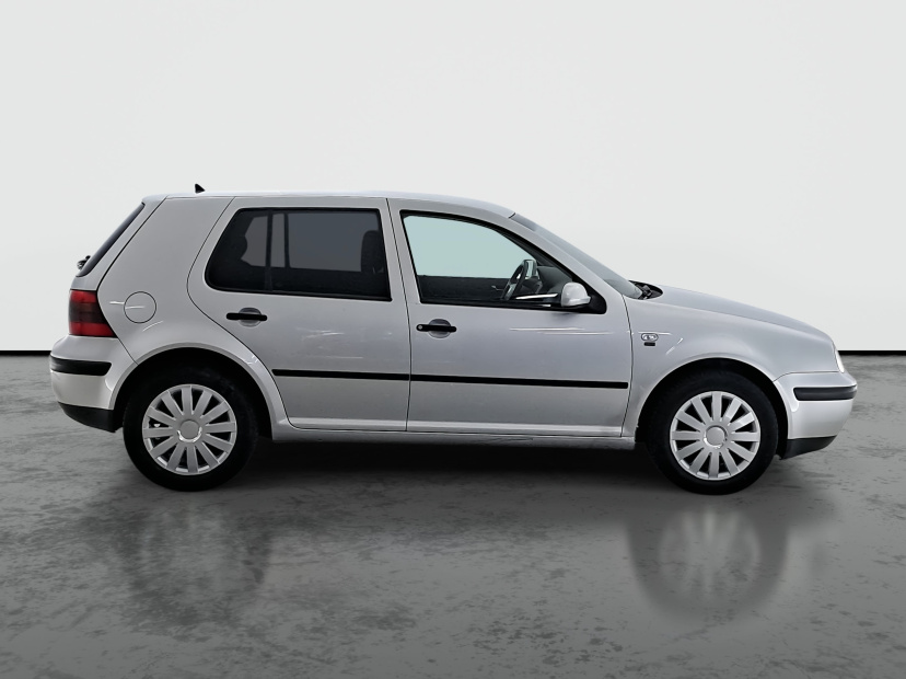 Volkswagen Golf, 2003