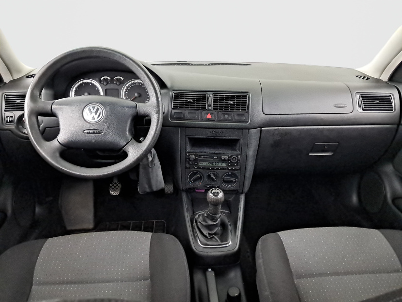 Volkswagen Golf, 2003