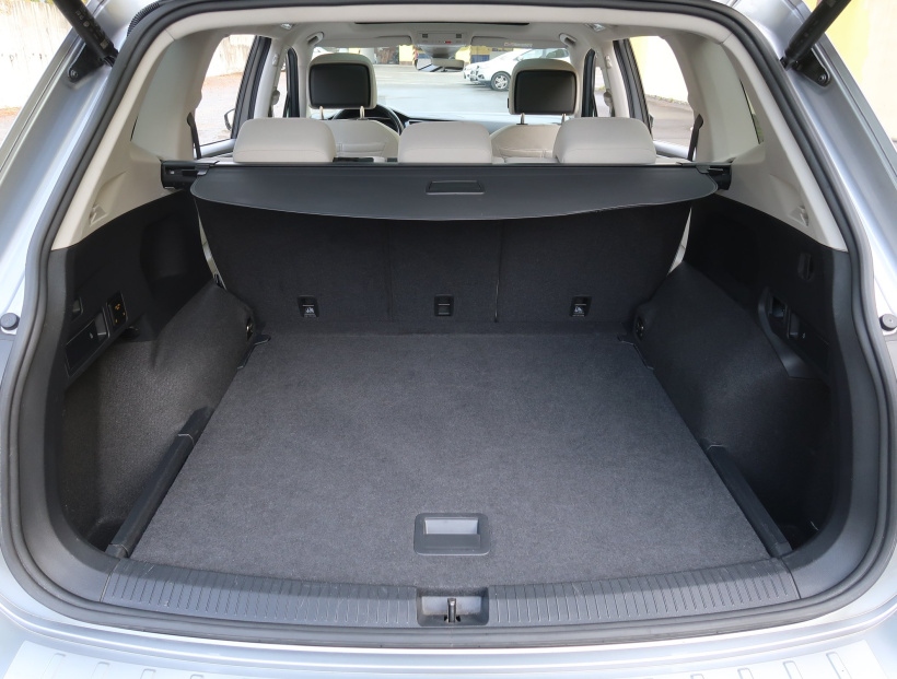 Volkswagen Tiguan, 2023