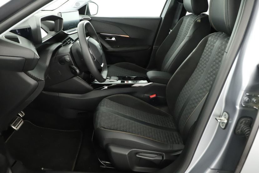 Peugeot e-2008, 2022