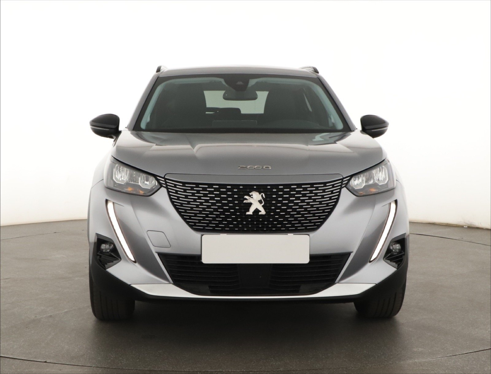 Peugeot e-2008 50 kWh, 2022 2