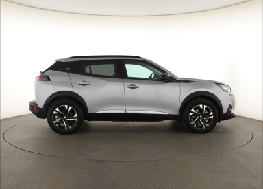 Peugeot e-2008 - 2022
