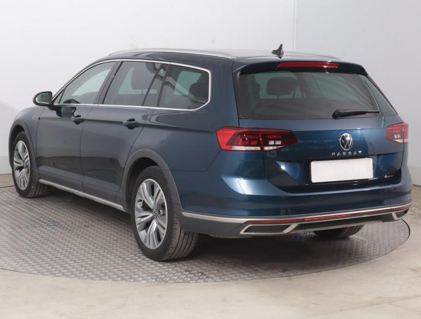 Volkswagen Passat, 2022