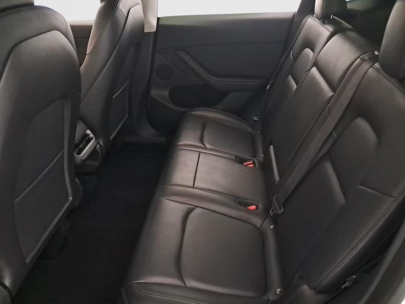 Tesla Model Y, 2022