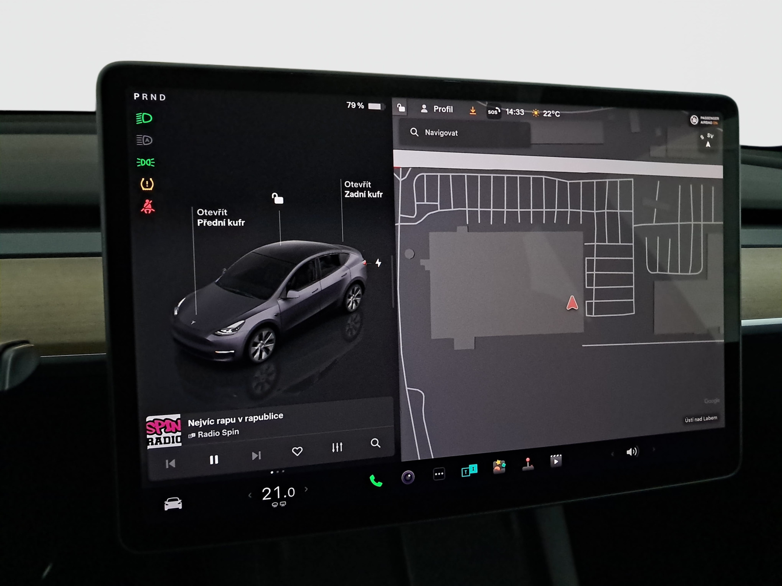 Tesla Model Y Long Range AWD – fotografie 19