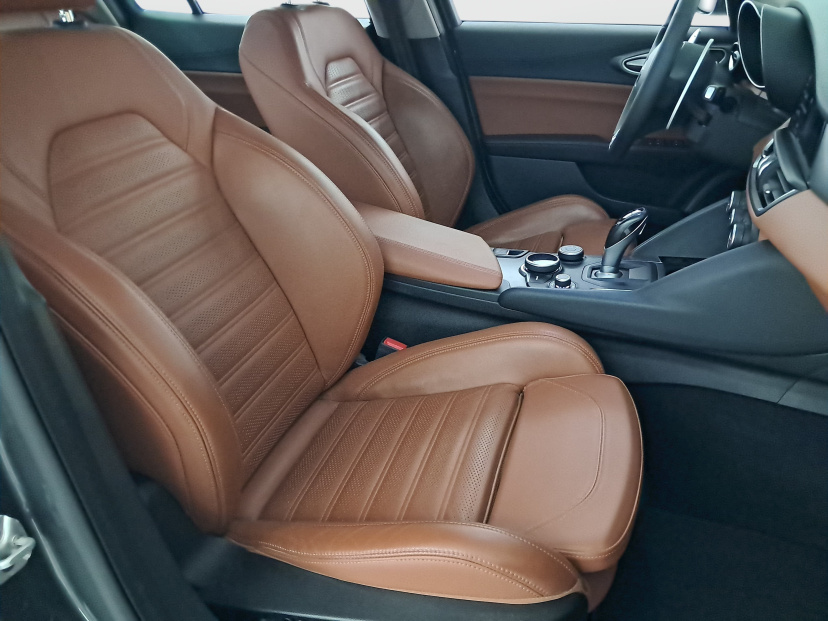 Alfa Romeo Giulia, 2017