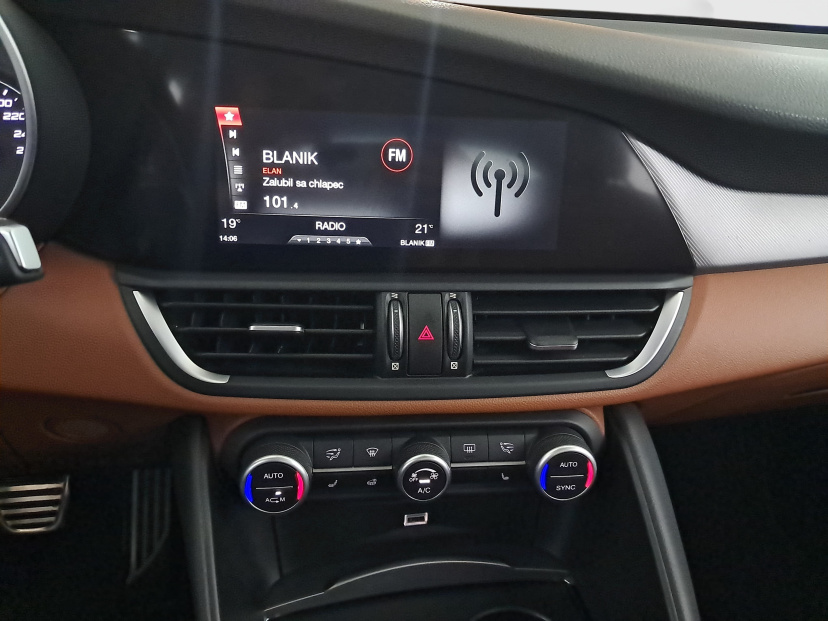 Alfa Romeo Giulia, 2017