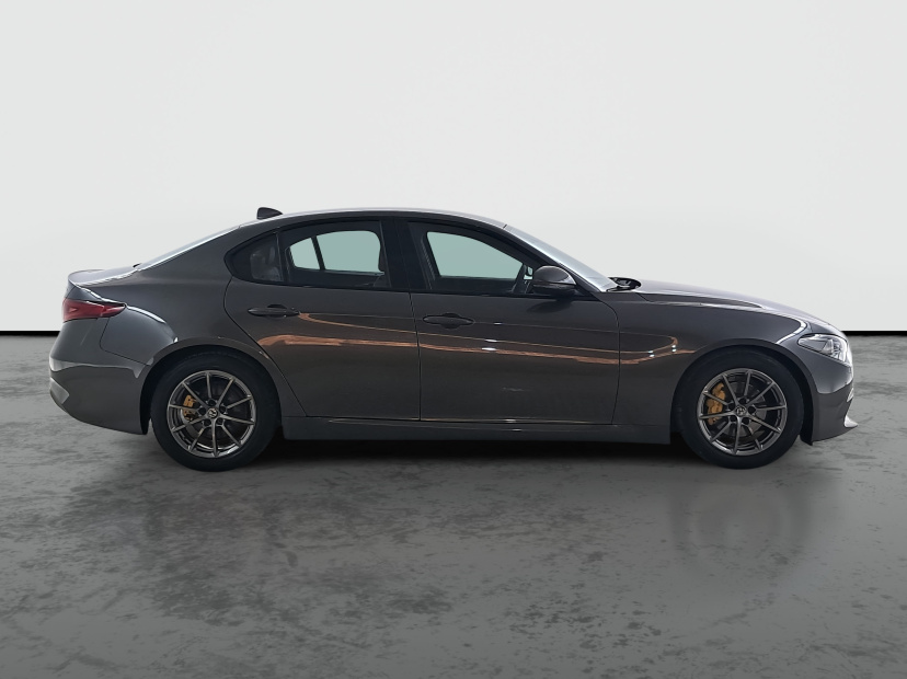 Alfa Romeo Giulia, 2017