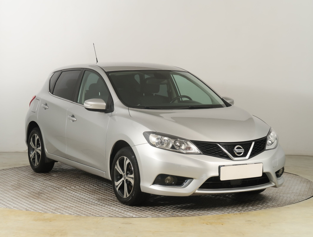 Nissan Pulsar, 2015