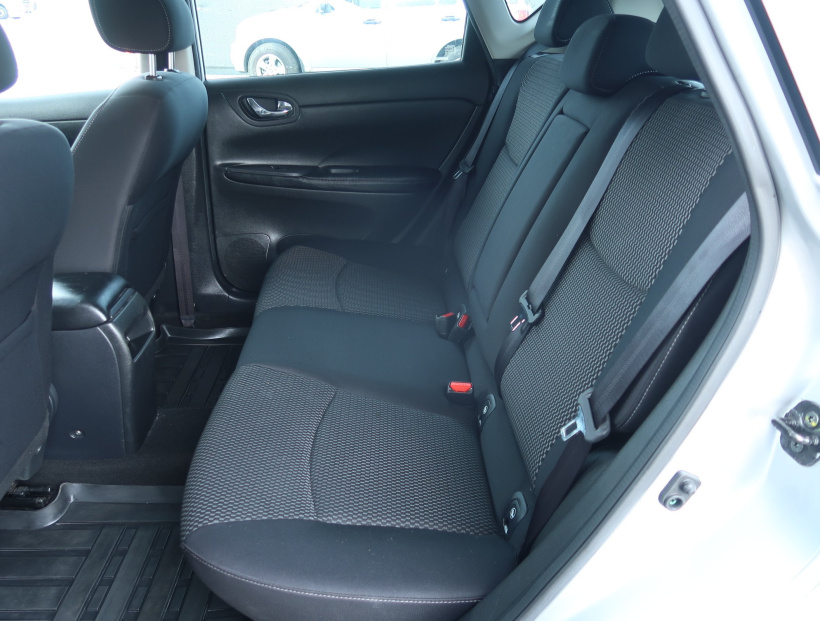 Nissan Pulsar, 2015