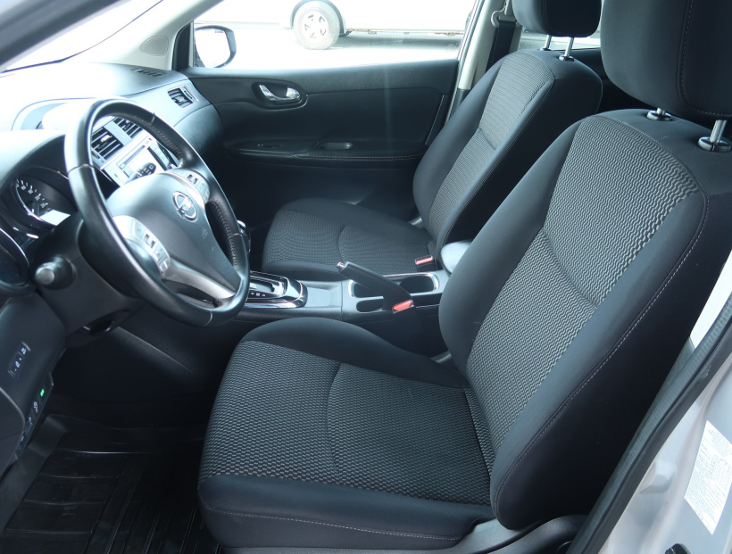 Nissan Pulsar, 2015