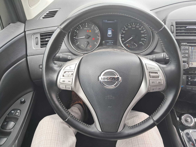 Nissan Pulsar, 2015
