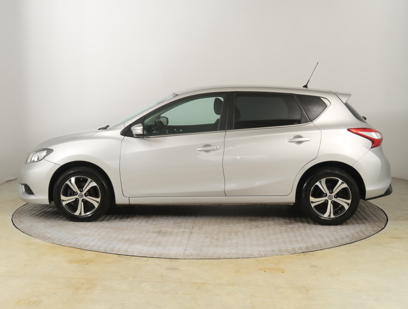Nissan Pulsar, 2015