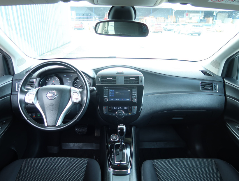 Nissan Pulsar, 2015