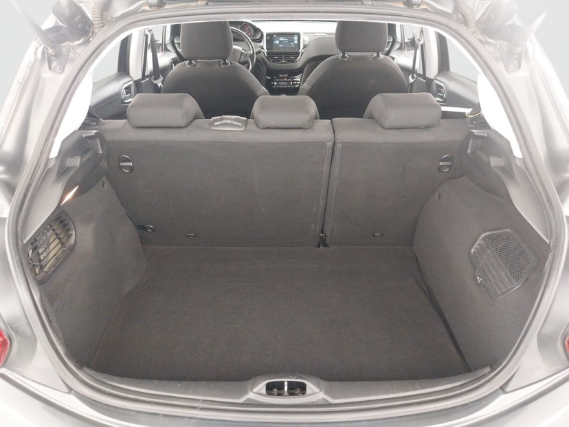 Peugeot 208, 2015