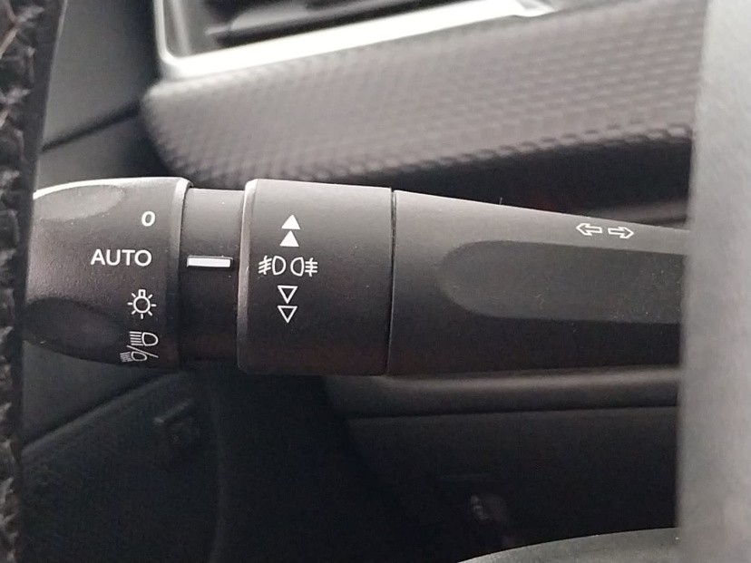 Peugeot 208, 2015