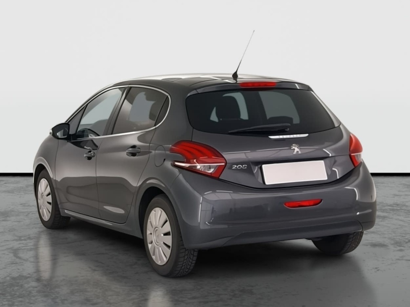 Peugeot 208, 2015