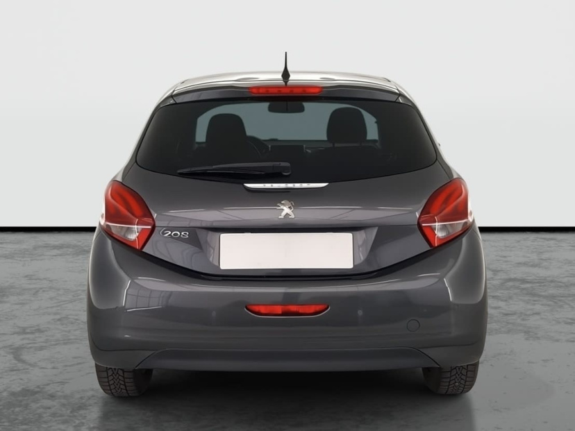 Peugeot 208, 2015