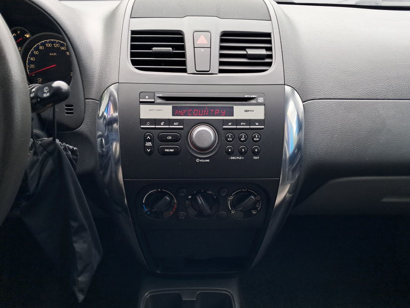 Suzuki SX4, 2011